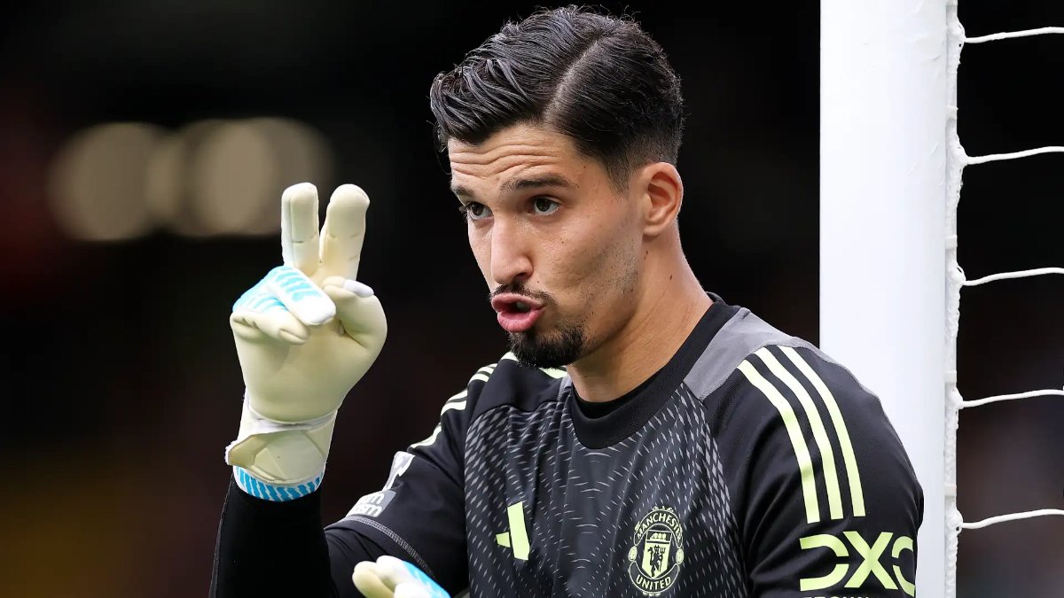 Man Utd thanh lý thành công Altay Bayindir 2 Bayindir có thể cập bến Besiktas