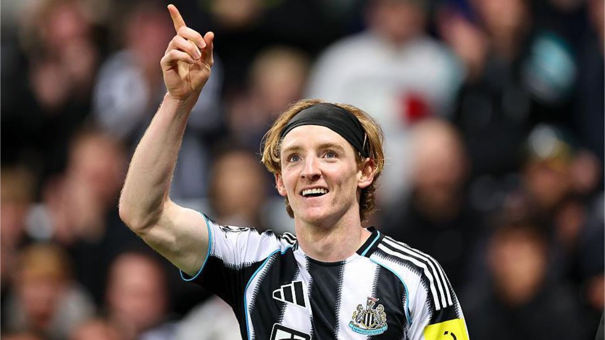 Arsenal cân nhắc chiêu mộ Anthony Gordon 1 Mikel Arteta ngưỡng mộ tài năng của Gordon