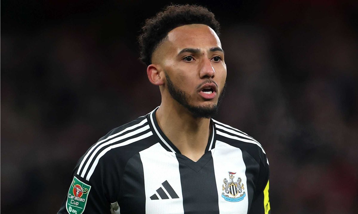 Kelly vào tầm ngắm của nhiều đội bóng Anh