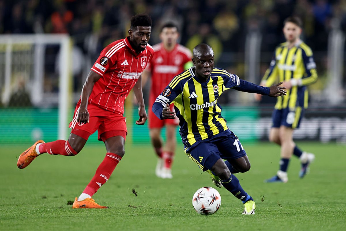 Soi kèo Nottingham vs Fenerbahce ngày 27/02 | Europa League 2 Nottingham được đánh giá cao hơn Fenerbahce