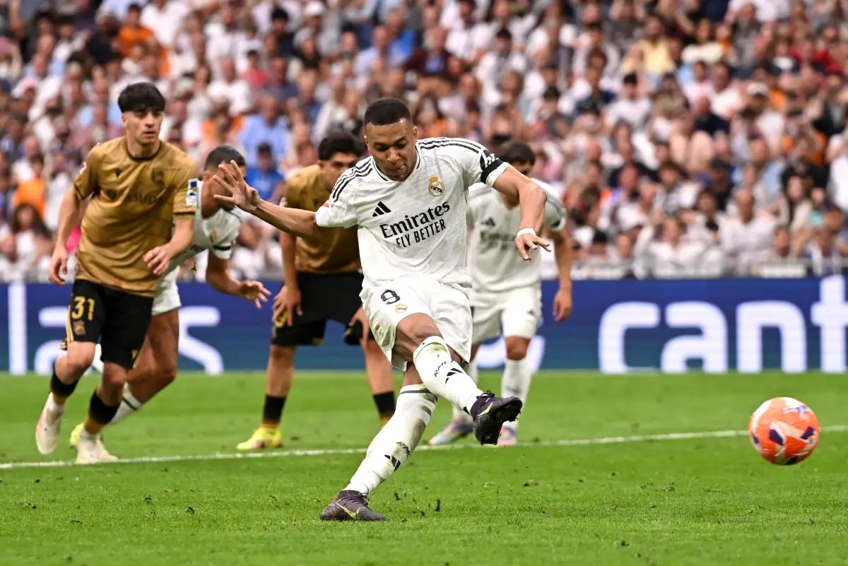 Real Madrid áp đảo Sociedad