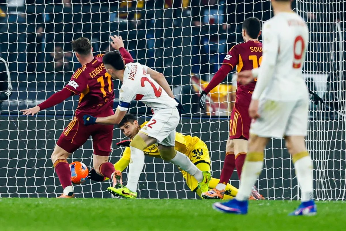 Genoa bị đánh giá thấp hơn Roma